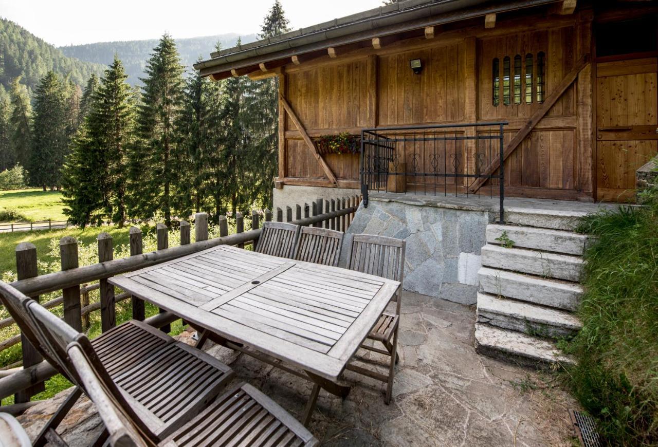 Chalet Bambi Villa Rabbi Bagian luar foto