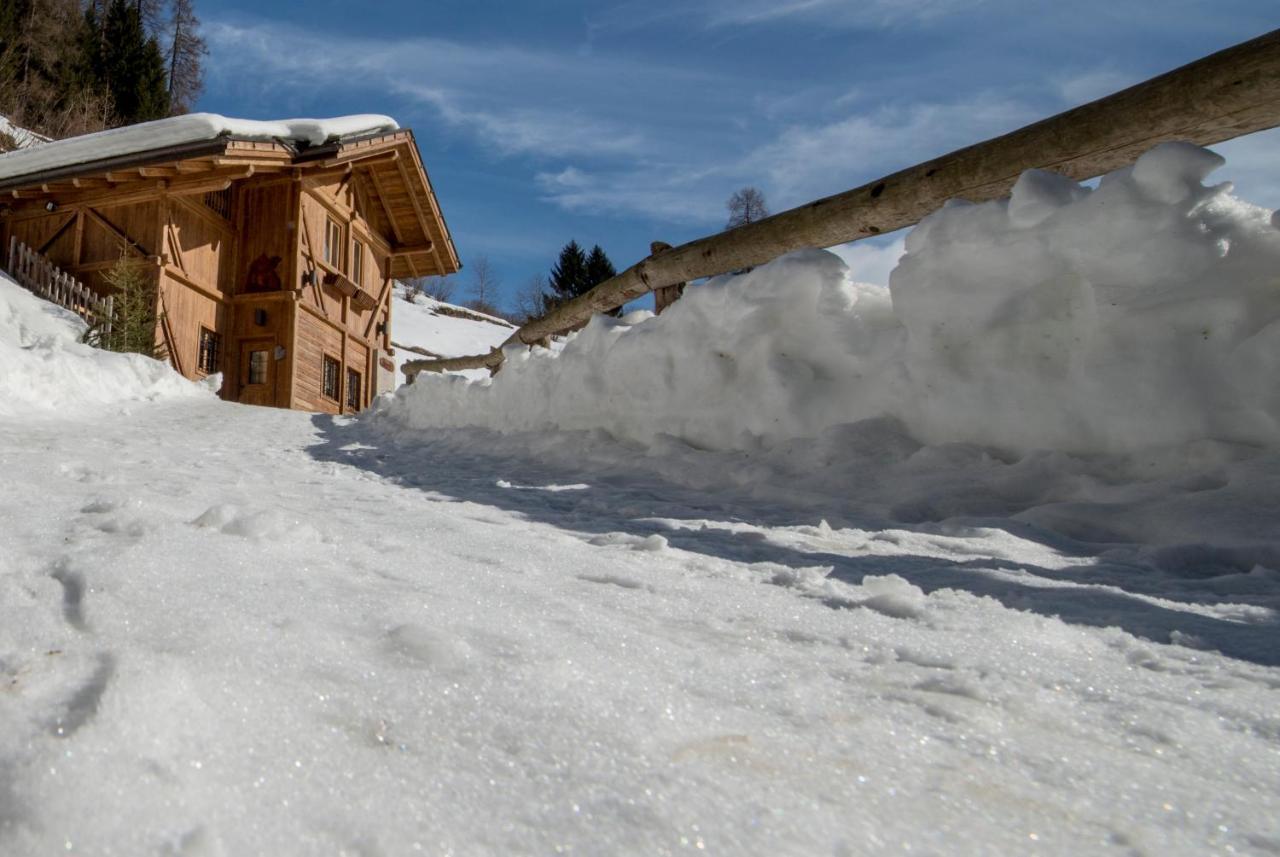 Chalet Bambi Villa Rabbi Bagian luar foto